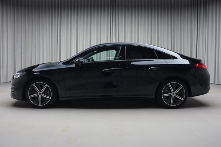 Sort Mercedes CLA250+ fra 2025