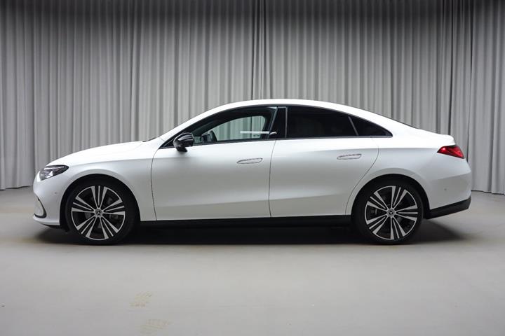 Hvid Mercedes CLA350 fra 2025