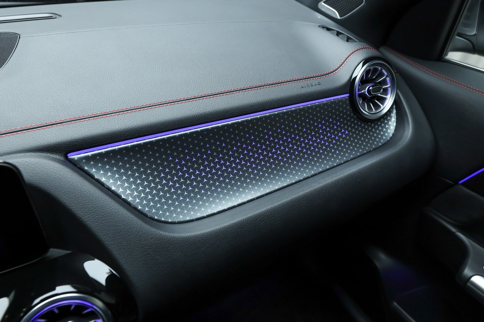 Grå Mercedes EQA250+ fra 2026