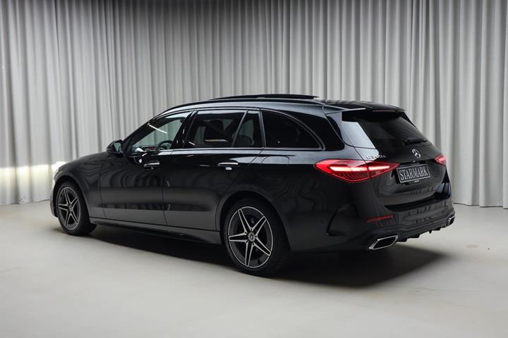 Sort Mercedes C300 e fra 2022