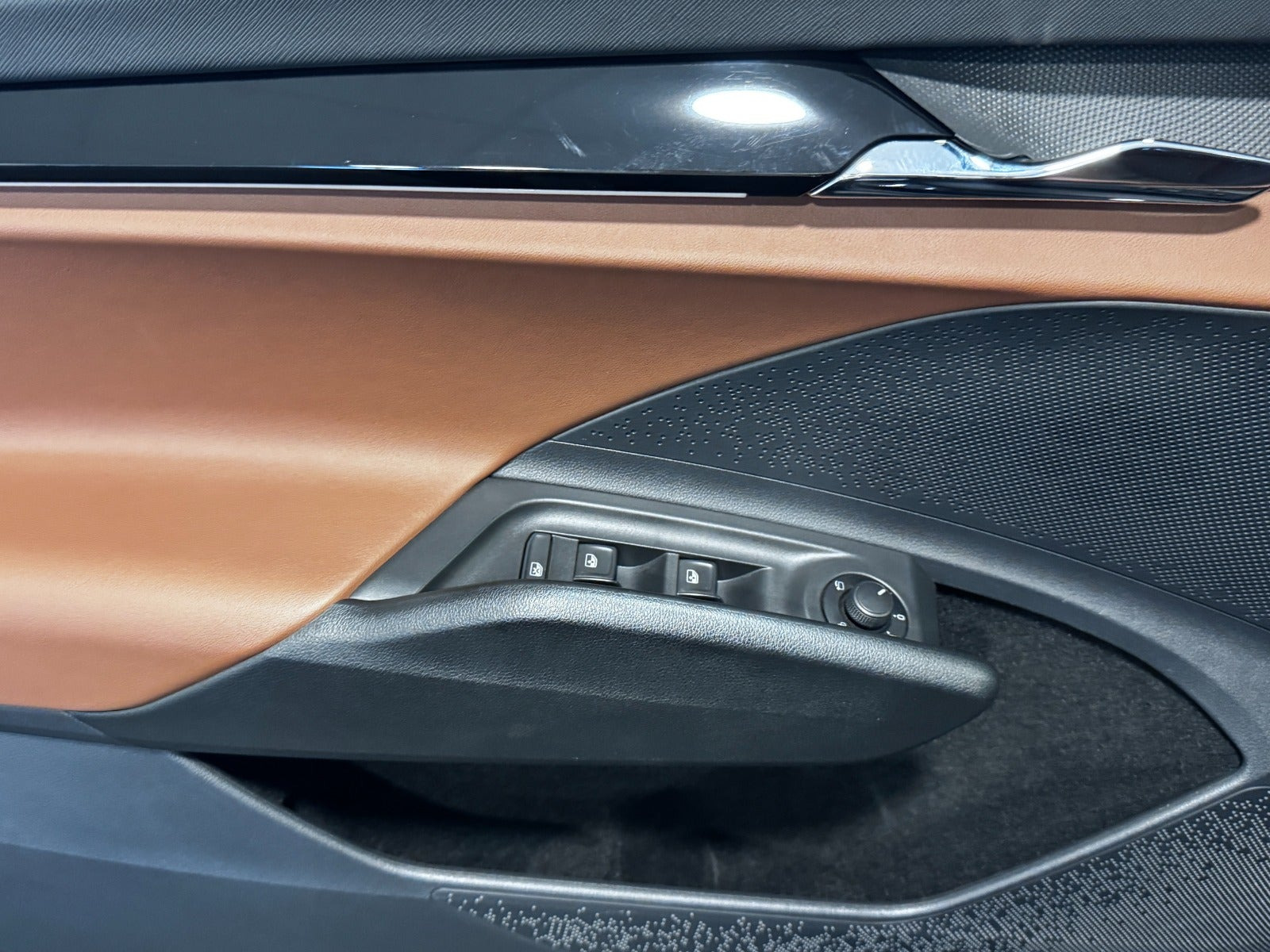 Sort Skoda Enyaq fra 2022