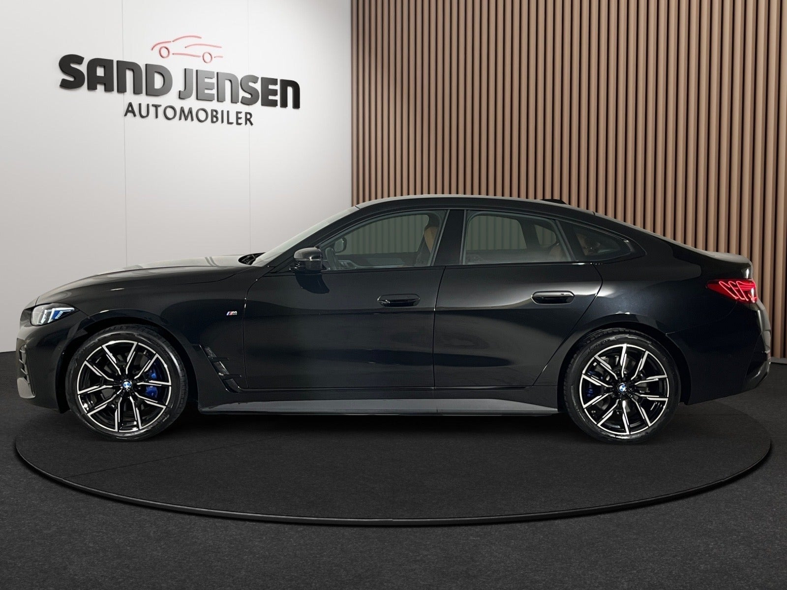 Sort BMW i4 fra 2025