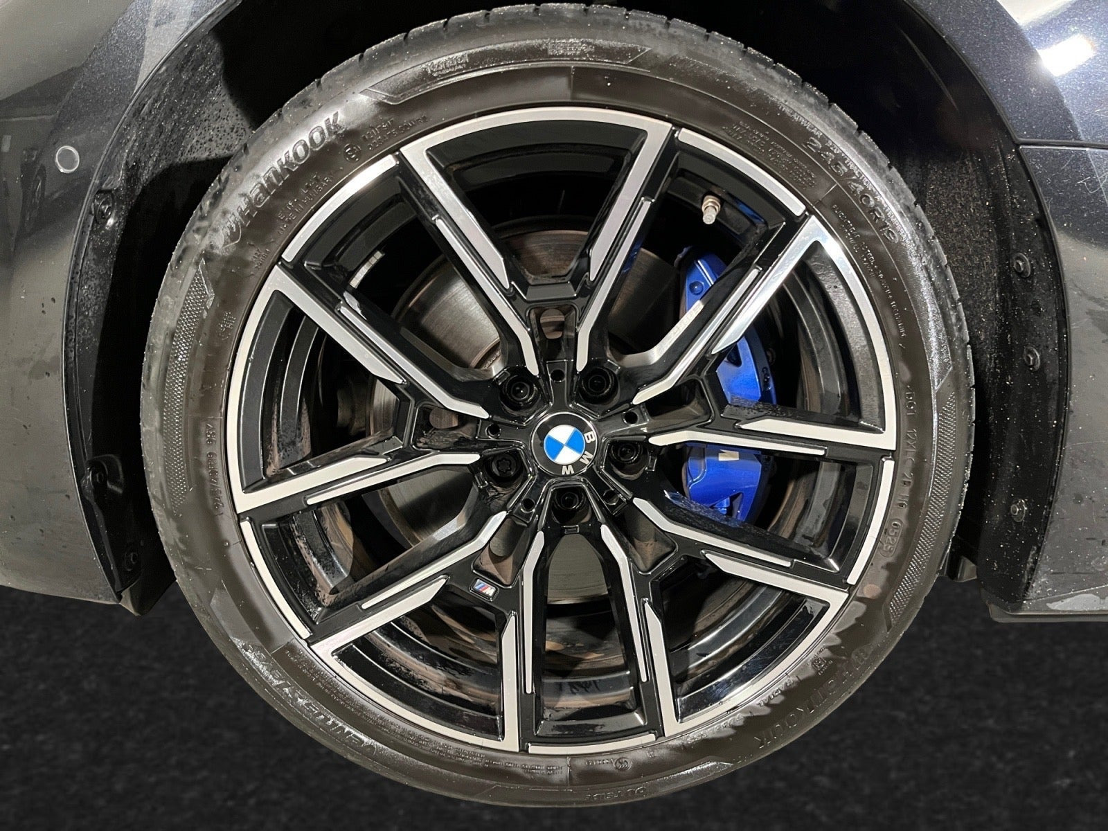 Sort BMW i4 fra 2025
