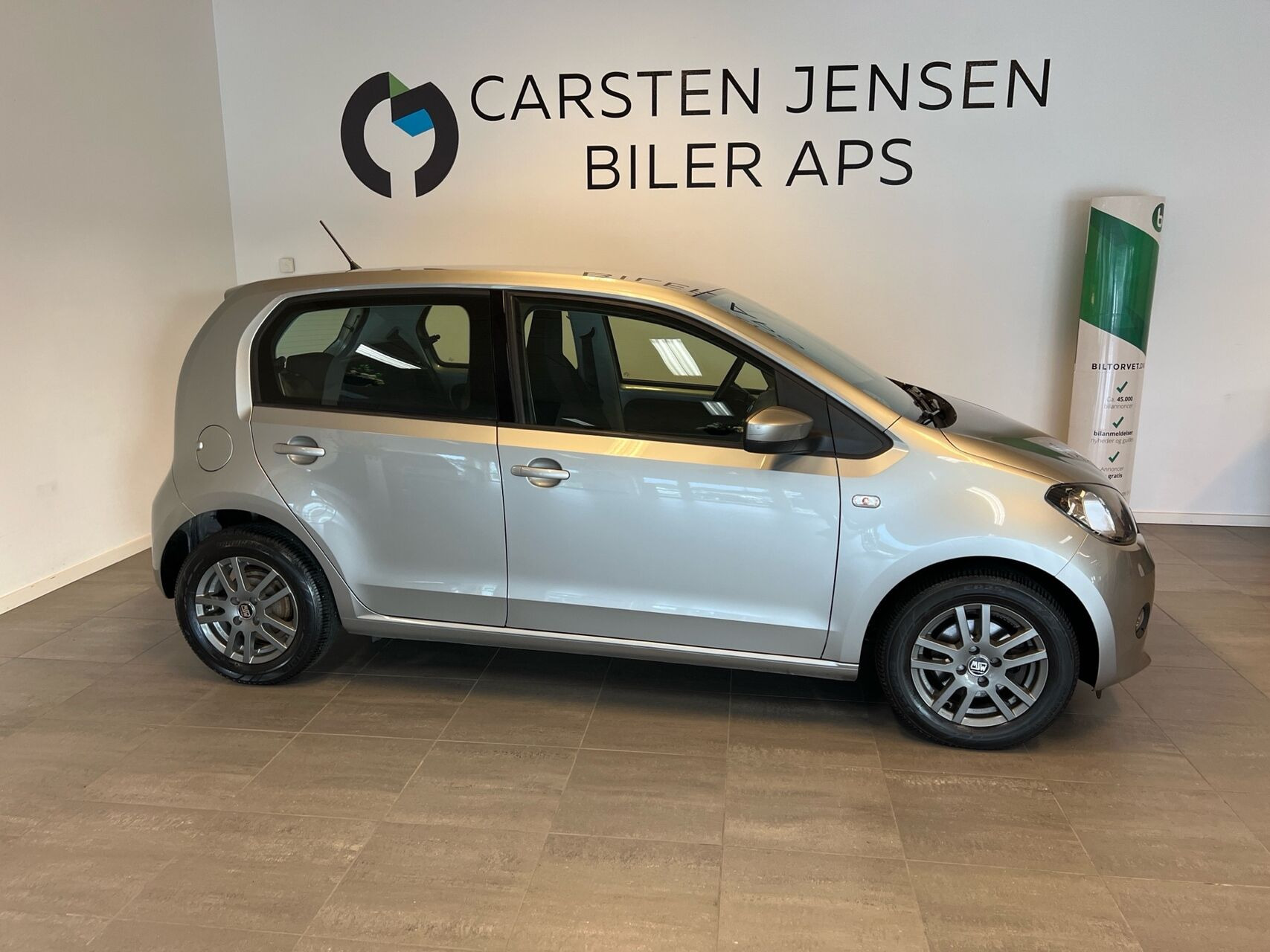 Grå Skoda Citigo fra 2015
