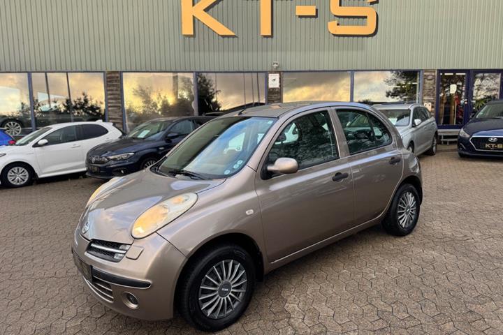 undefined Nissan Micra fra 2006 set udefra