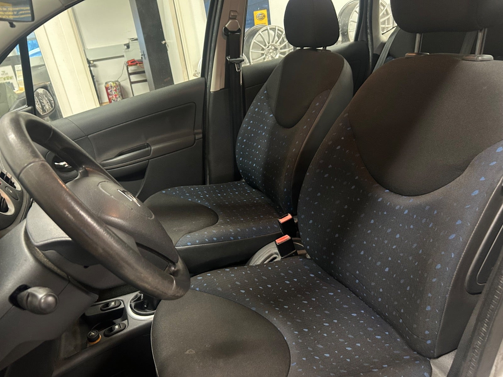 Sølv Citroën C3 fra 2006