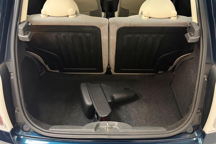 Grøn Fiat 500 fra 2013