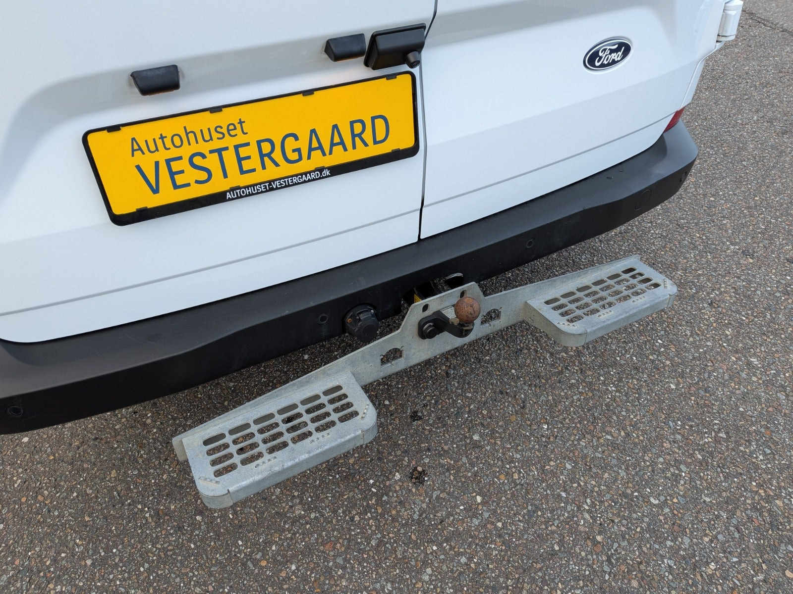 Hvid Ford Transit Custom 300 L2 fra 2023