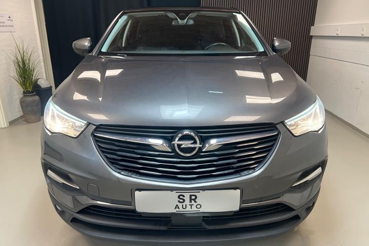 Grå Opel Grandland X fra 2019