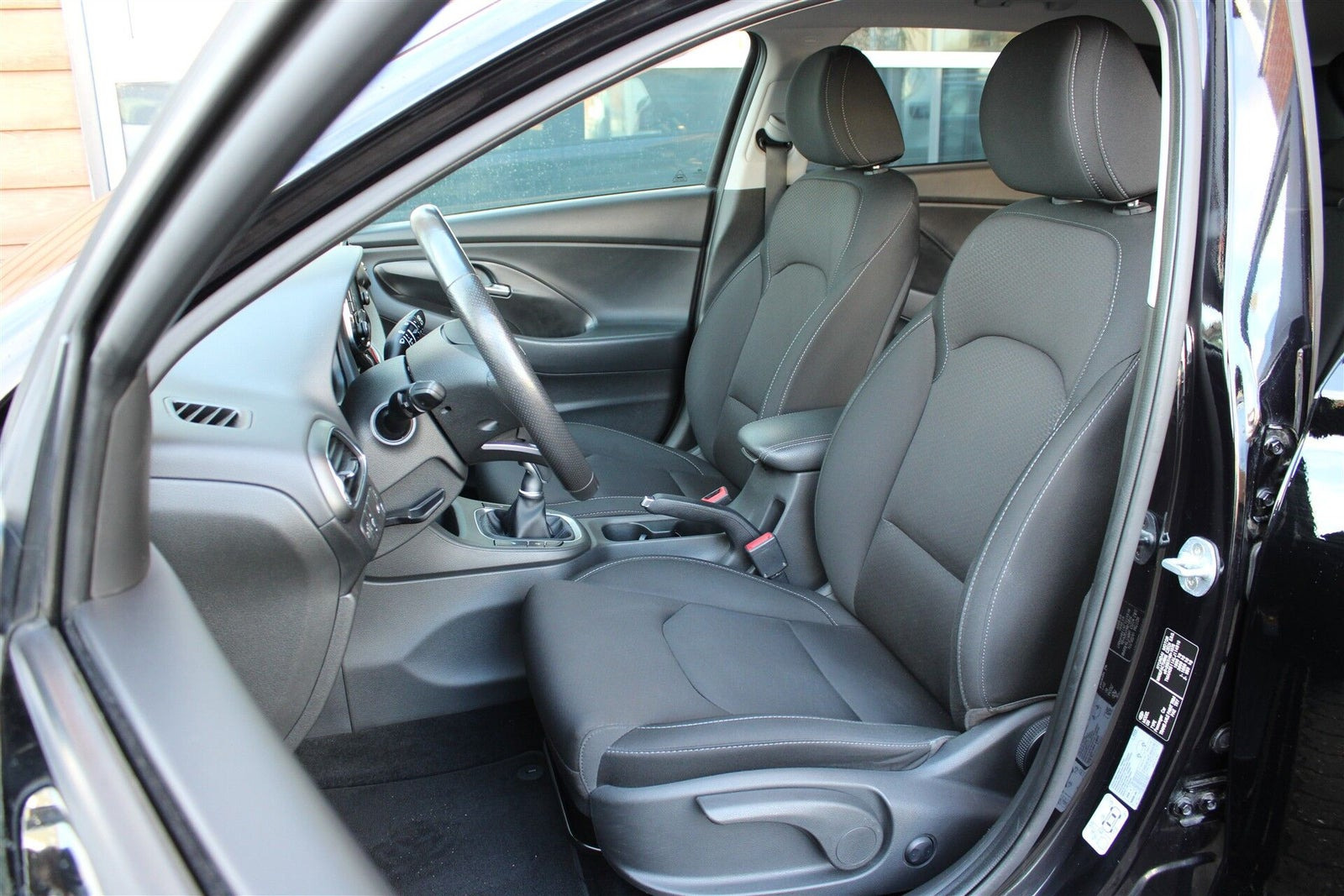Sort Hyundai i30 fra 2020