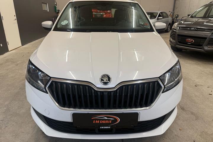 Hvid Skoda Fabia fra 2019