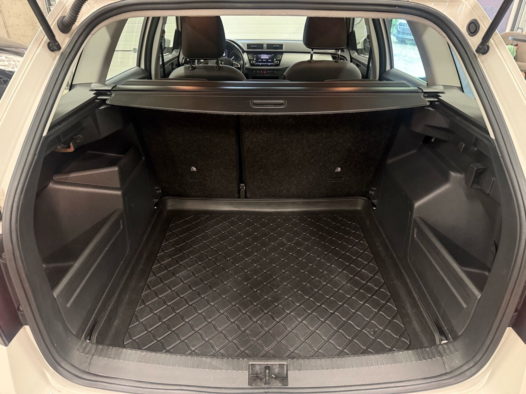 Hvid Skoda Fabia fra 2019
