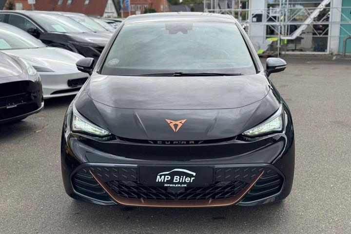 Sort Cupra Born fra 2025