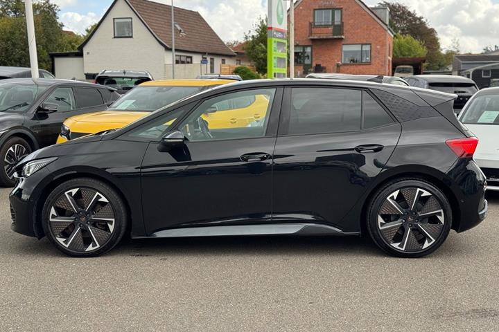 Sort Cupra Born fra 2025