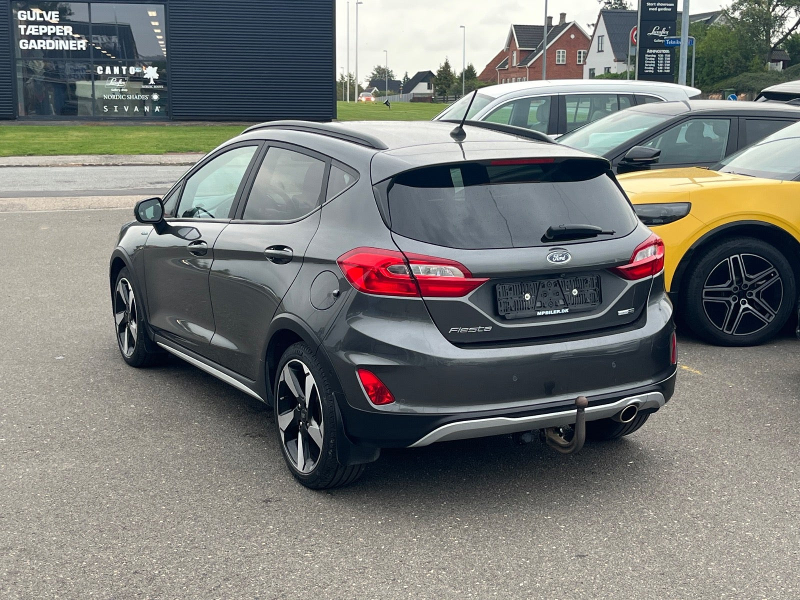Grå Ford Fiesta fra 2021