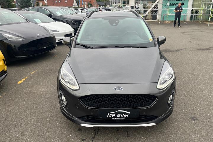 Grå Ford Fiesta fra 2021