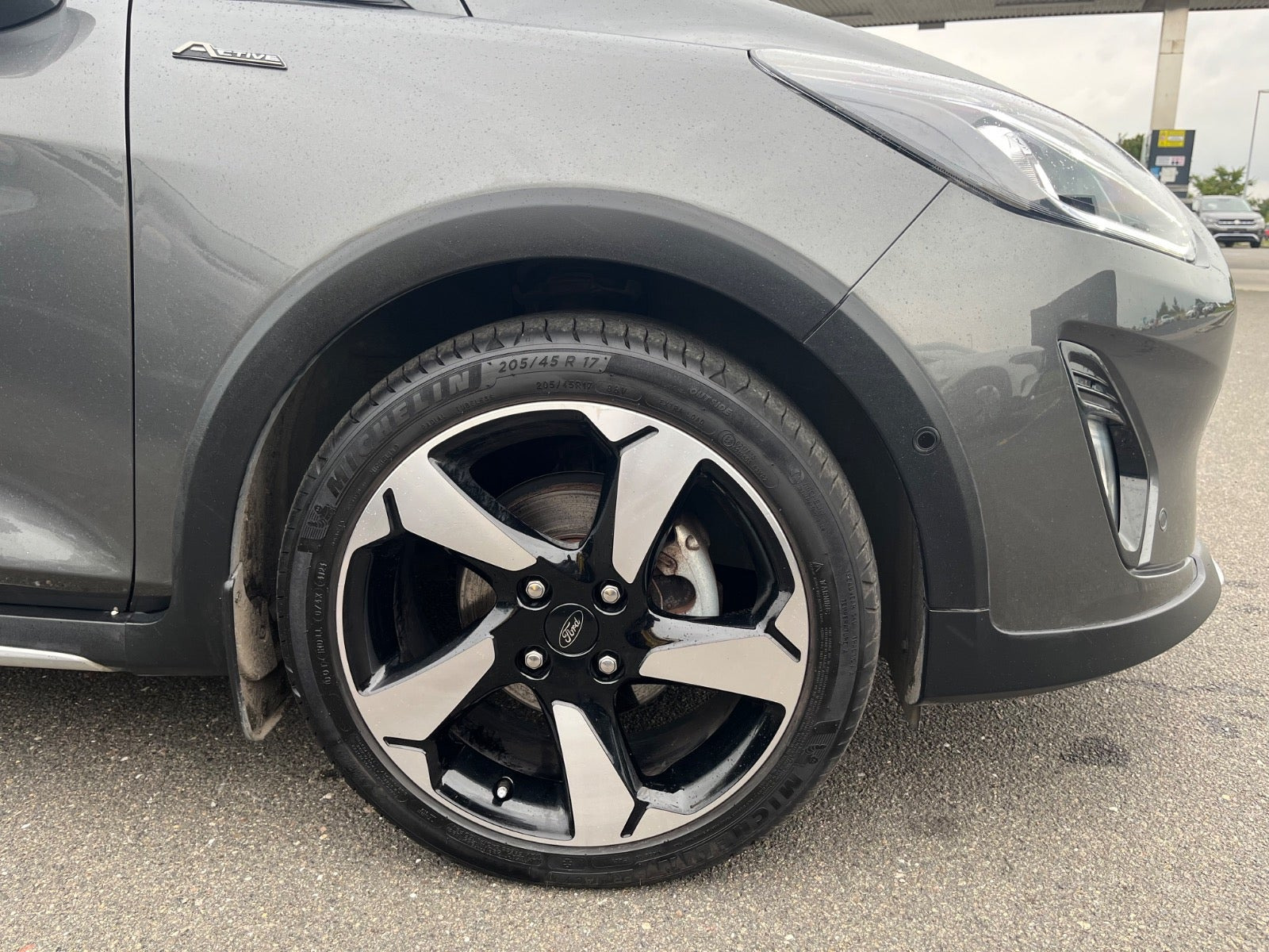 Grå Ford Fiesta fra 2021