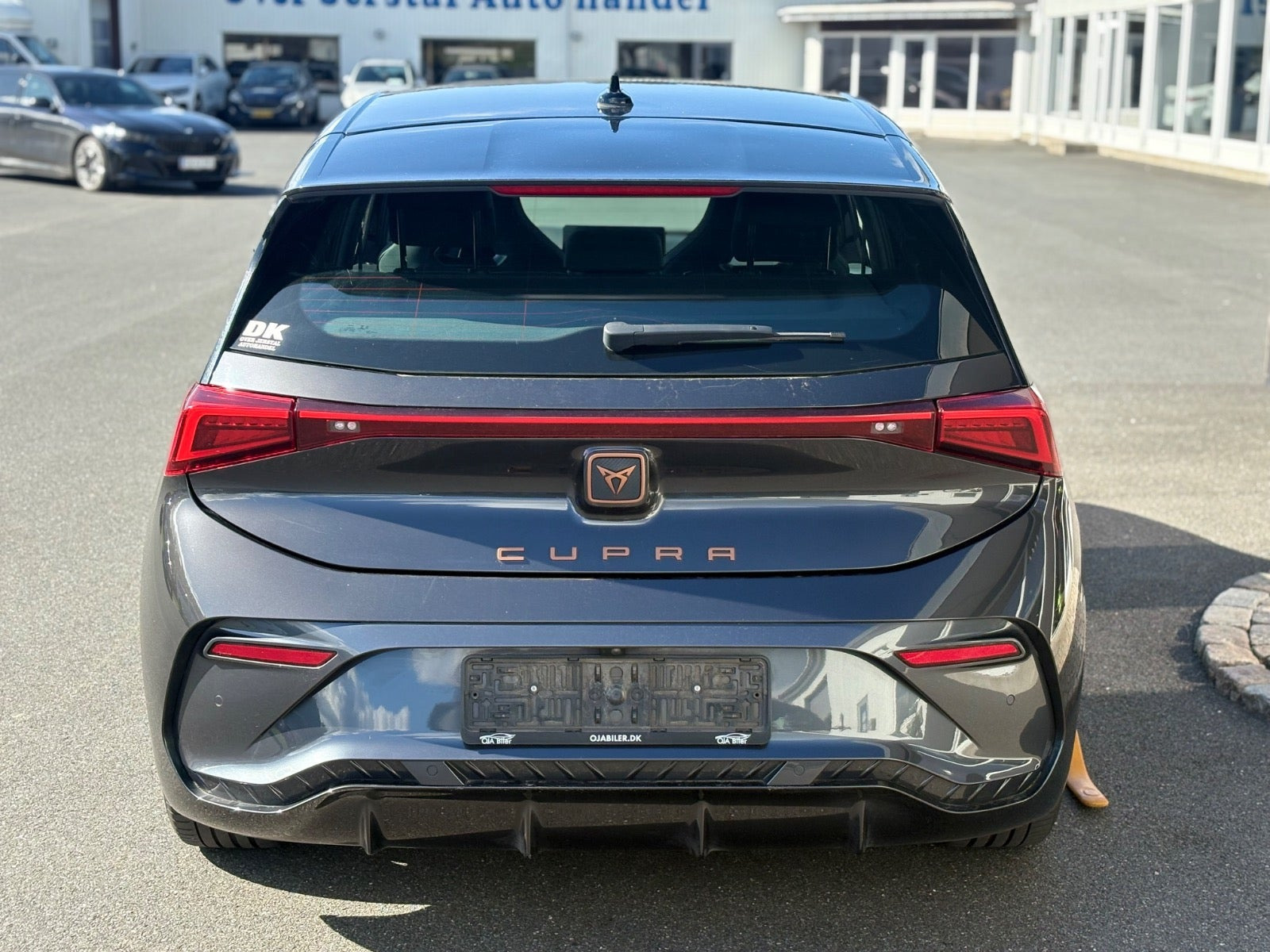 Grå Cupra Born fra 2022