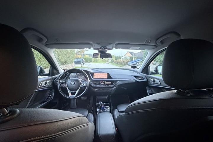 undefined BMW 118d fra 2021
