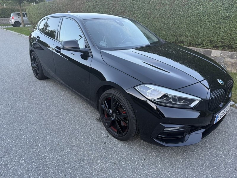 undefined BMW 118d fra 2021