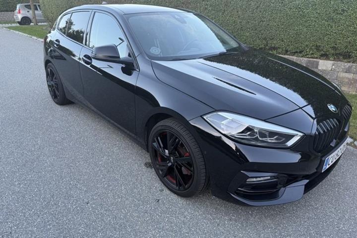 undefined BMW 118d fra 2021