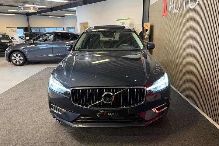 Blå Volvo XC60 fra 2021