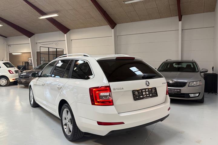undefined Skoda Octavia fra 2016