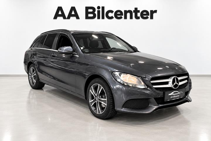 Grå Mercedes C200 d fra 2016 set udefra