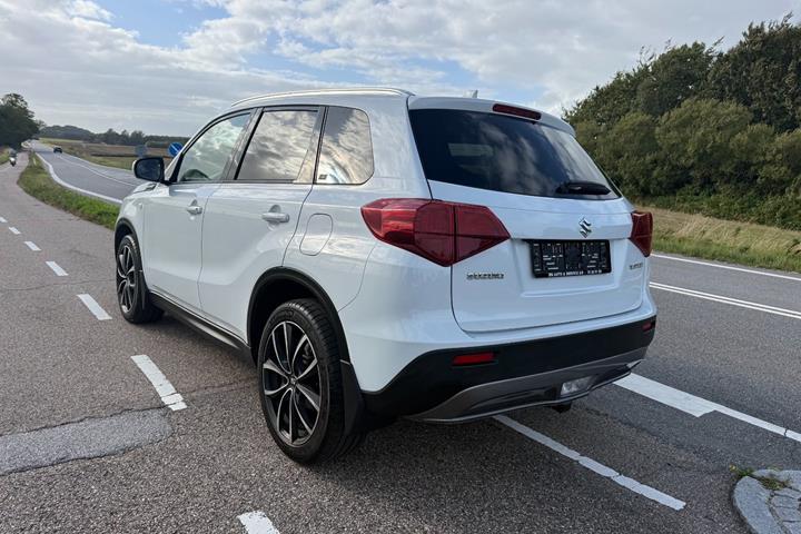Hvid Suzuki Vitara fra 2019