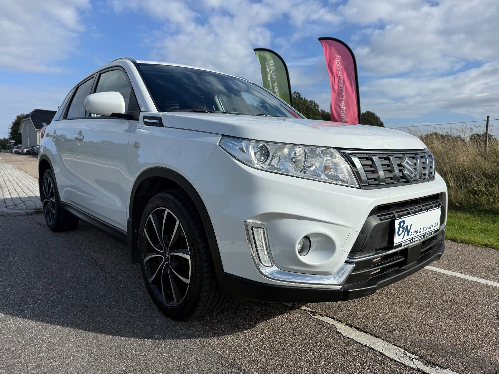 Hvid Suzuki Vitara fra 2019