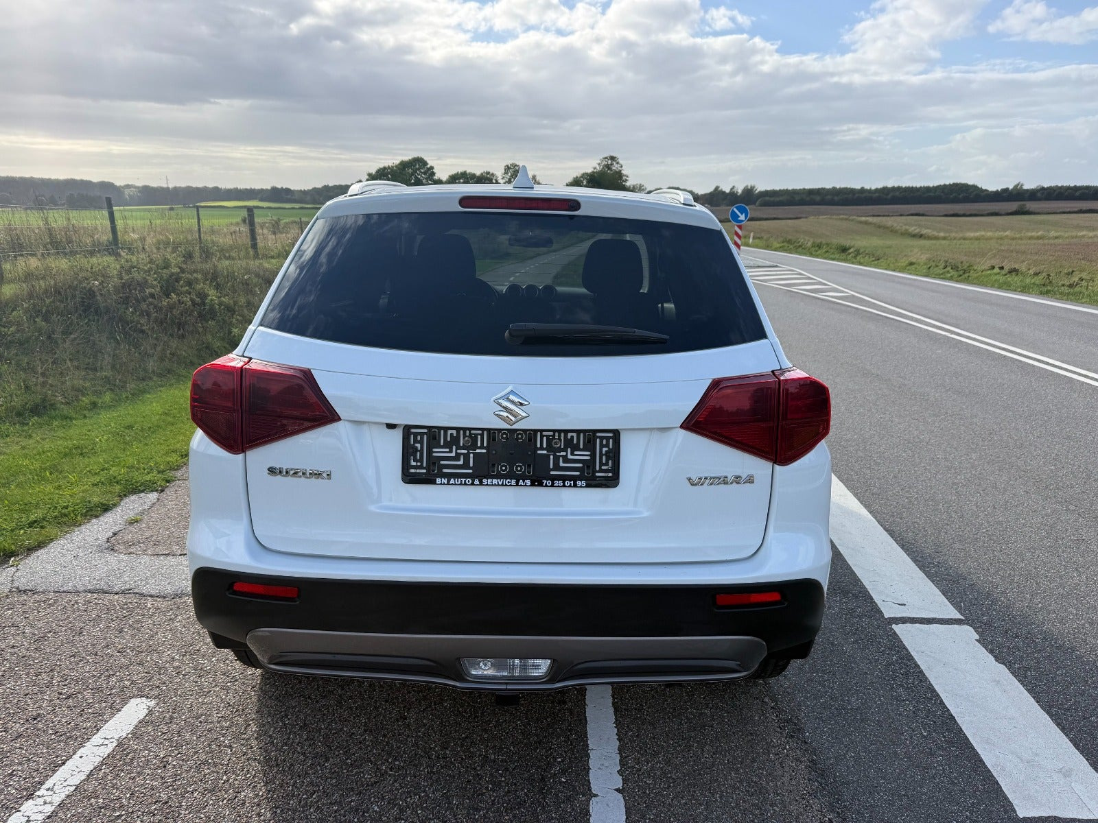 Hvid Suzuki Vitara fra 2019
