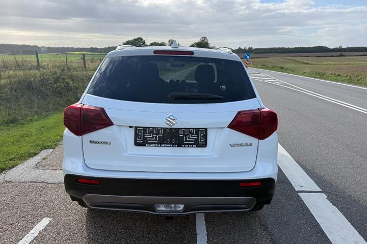 Hvid Suzuki Vitara fra 2019