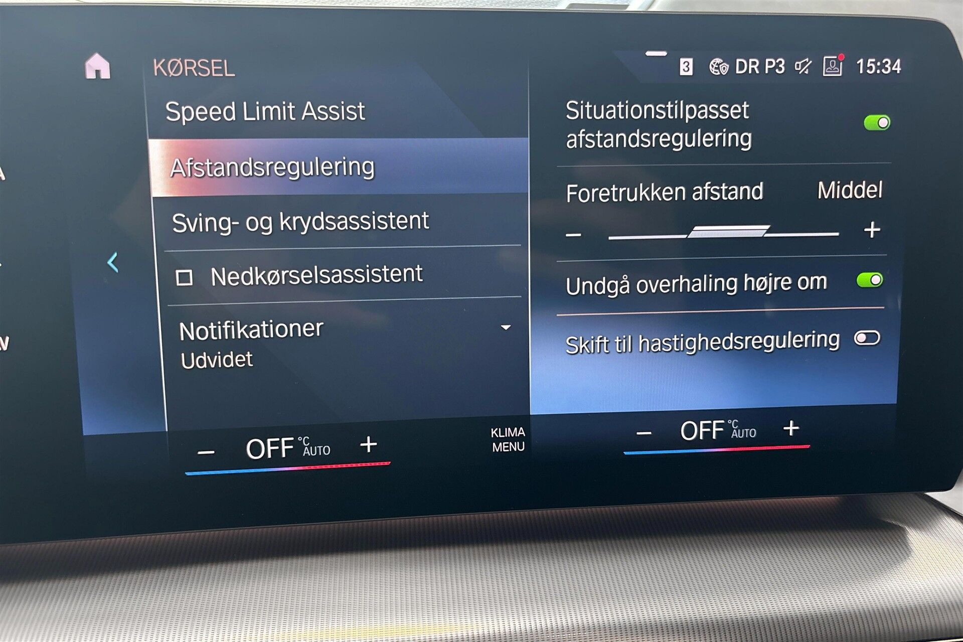 Sølv BMW iX1 fra 2023