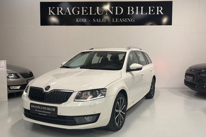 Grøn Skoda Octavia fra 2014