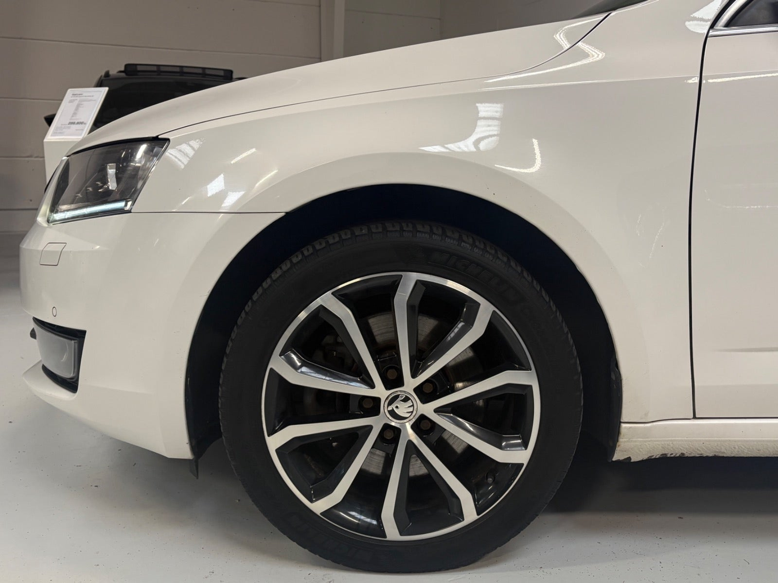 Grøn Skoda Octavia fra 2014