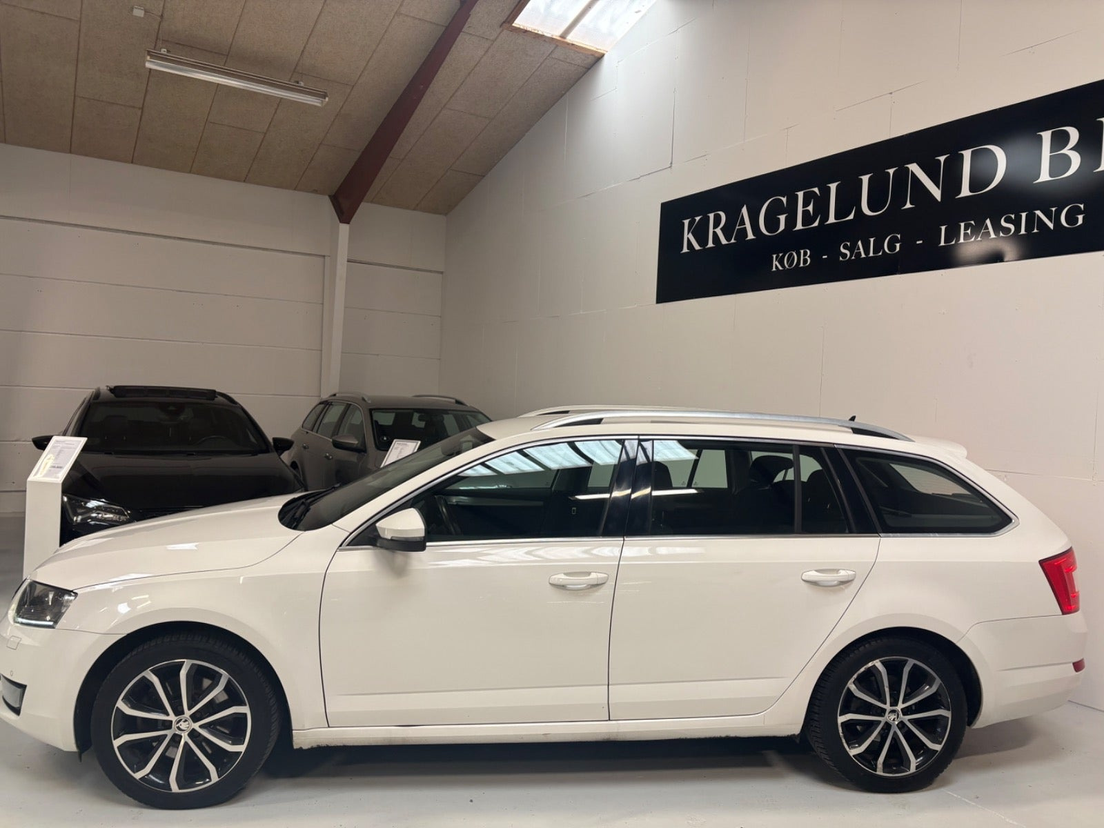 Grøn Skoda Octavia fra 2014