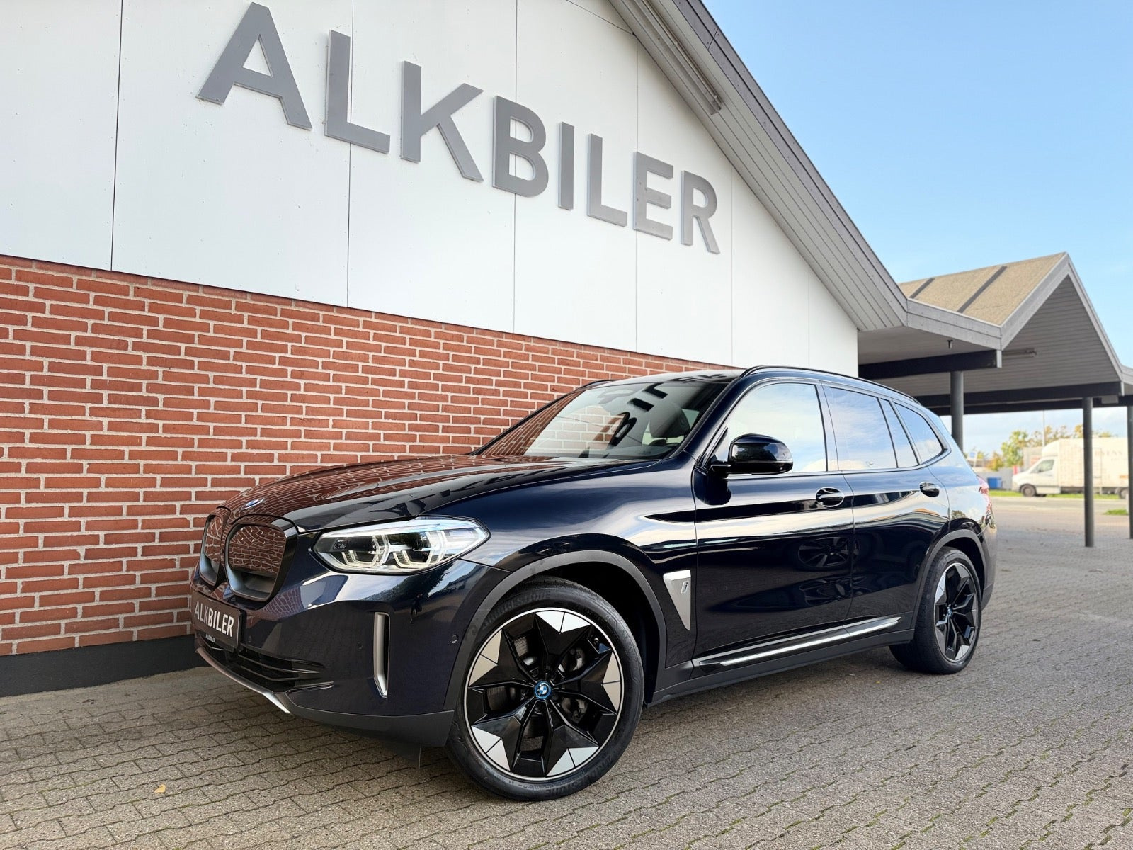 BMW iX3 Charged Plus