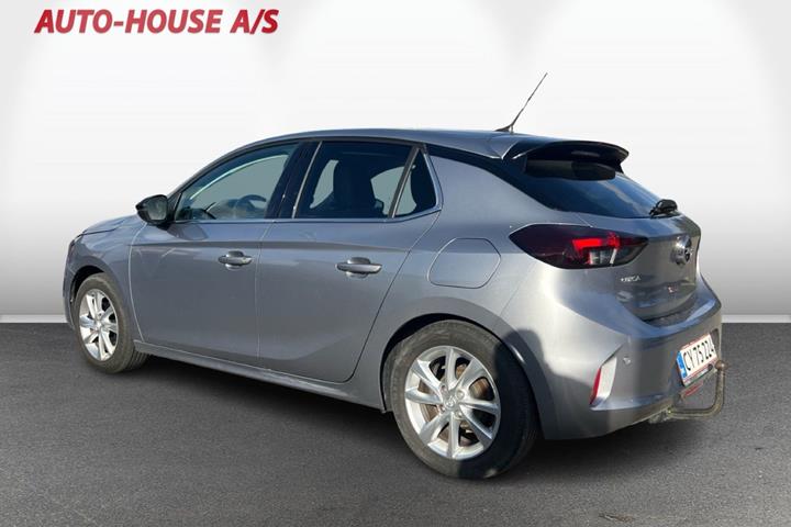 Sølv Opel Corsa fra 2021