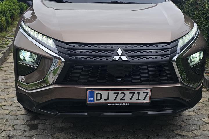 Brun Mitsubishi Eclipse Cross fra 2021