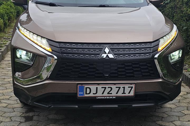 Brun Mitsubishi Eclipse Cross fra 2021