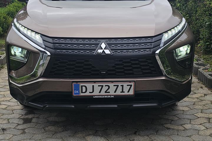 Brun Mitsubishi Eclipse Cross fra 2021