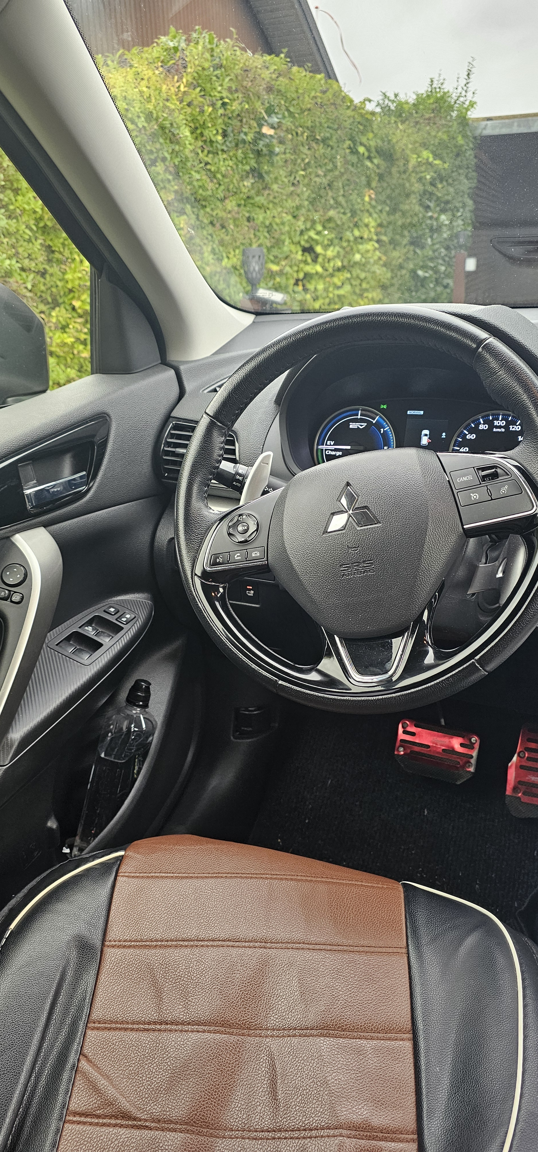 Brun Mitsubishi Eclipse Cross fra 2021