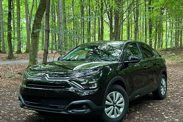 Sort Citroën C4 fra 2022