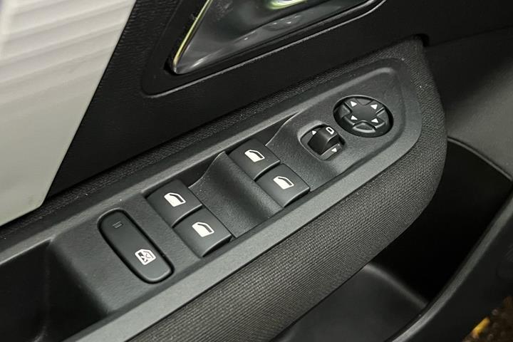 Sort Citroën C4 fra 2022