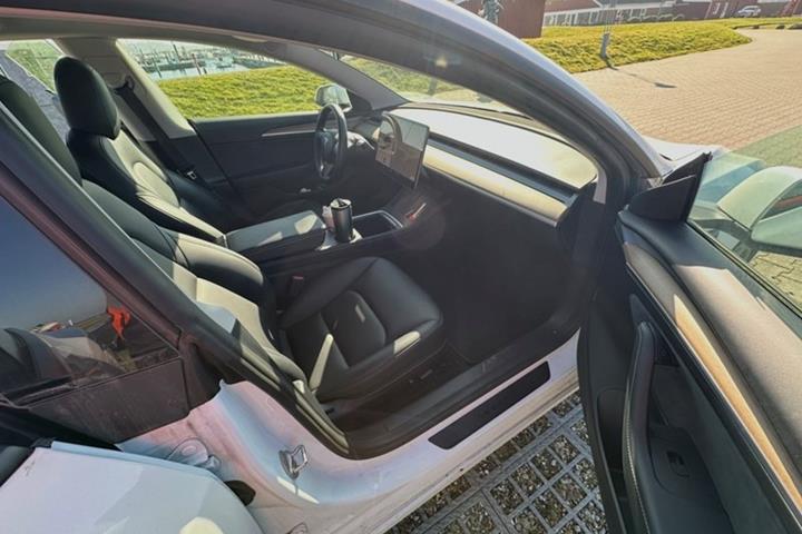 undefined Tesla Model 3 fra 2021