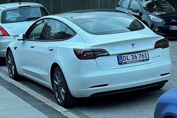 undefined Tesla Model 3 fra 2021