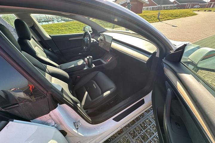 undefined Tesla Model 3 fra 2021