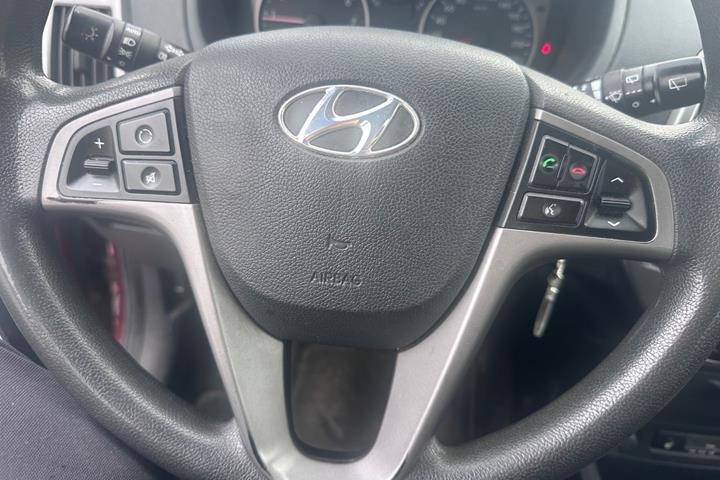 undefined Hyundai i20 fra 2012