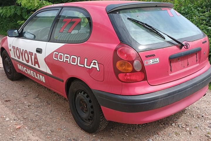 undefined Toyota Corolla fra 1998