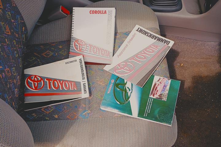 undefined Toyota Corolla fra 1998